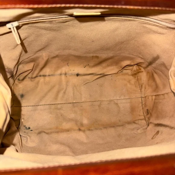 Vintage Oroton Black and Tan Leather SatcheCrossbody - Picture 4 of 8